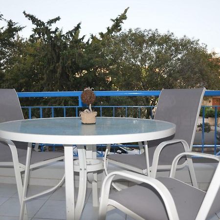 Iris Village Paphos Exterior foto