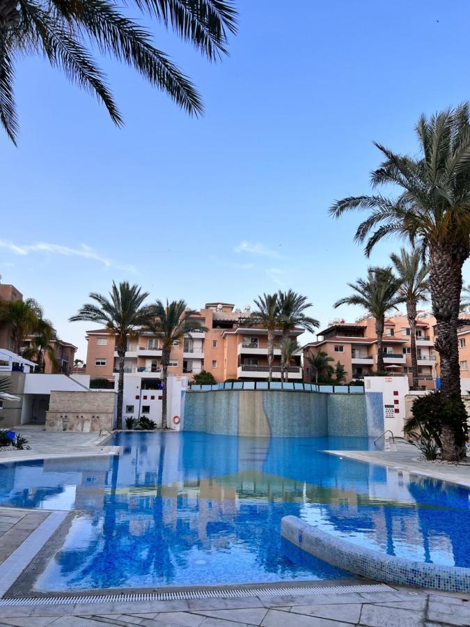 Iris Village Paphos Exterior foto