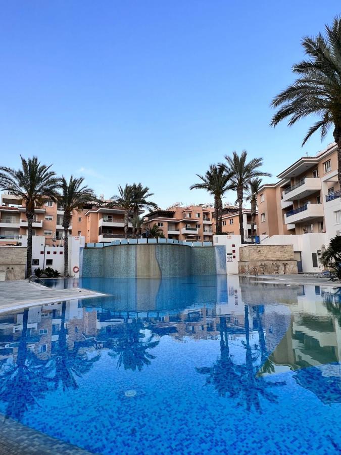 Iris Village Paphos Exterior foto